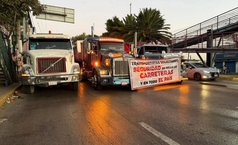 Transportistas anuncian paro nacional indefinido por violencia en carreteras